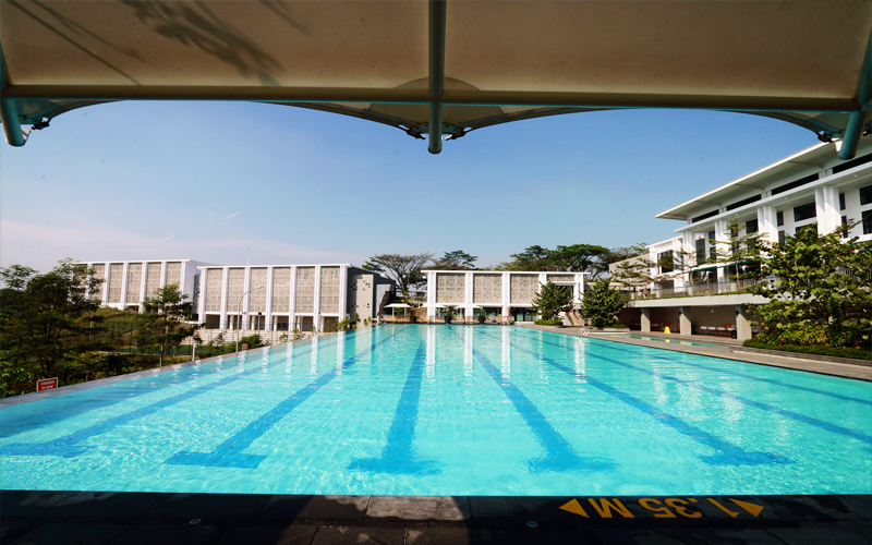 Menikmati Liburan di Kolam Renang Hangat