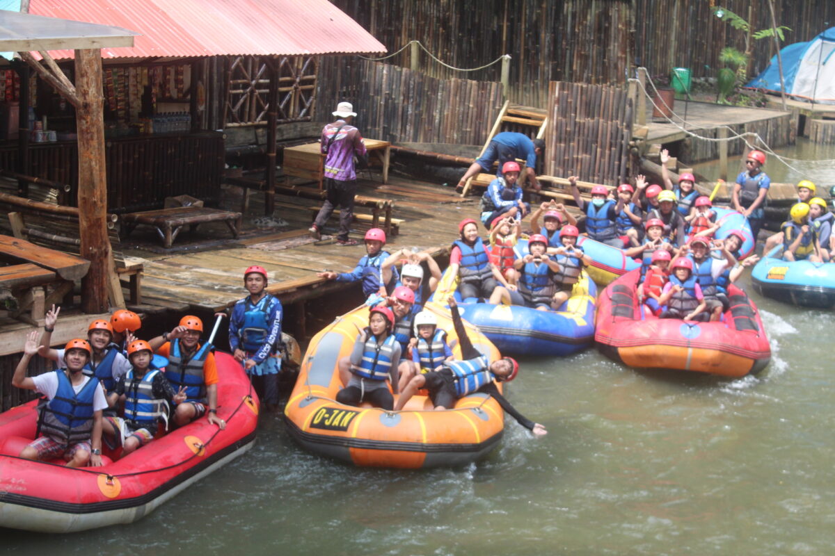 Menjelajah Adrenalin di Cileunca: Pengalaman Rafting Seru di Pangalengan, Bandung